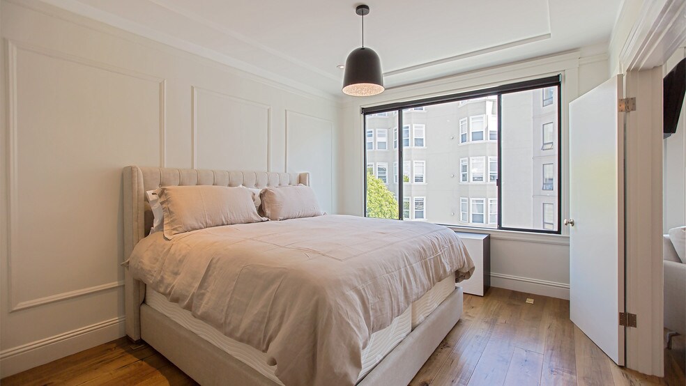 More Photos Of 1616-1618 Pacific Ave, San Francisco Office Residential For Lease