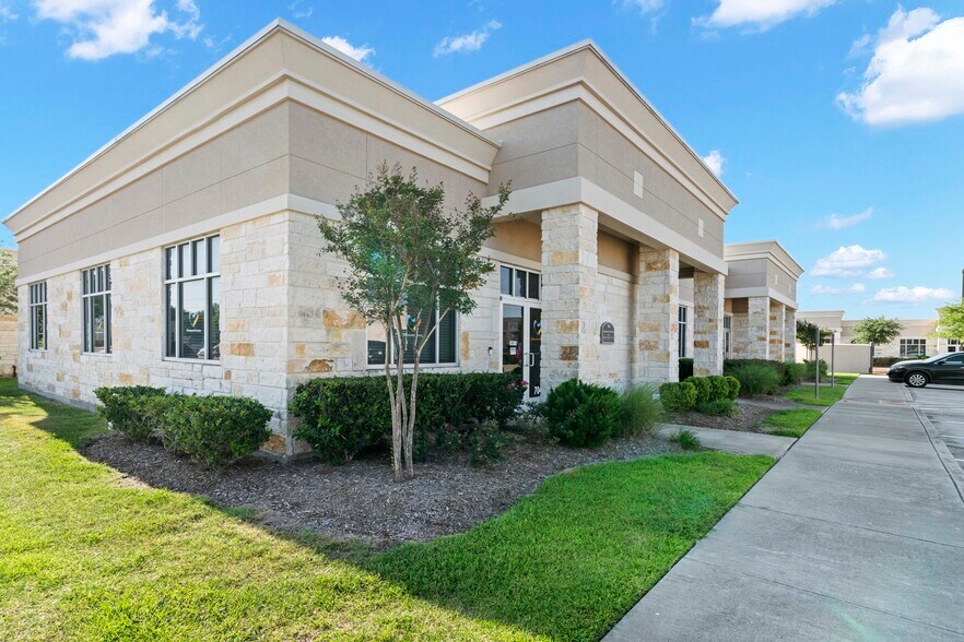 More Photos Of 440 Cobia Dr, Katy Office For Lease