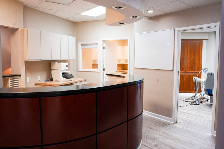 More Photos Of 319 N Pine St, Spartanburg Medical For Lease
