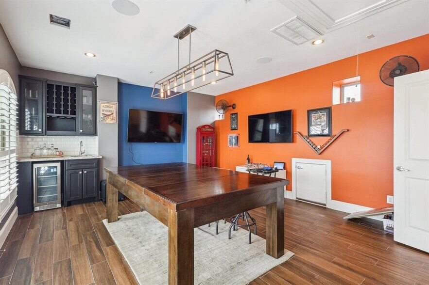 More Photos Of 3912 Ennis St, Houston Specialty For Sale