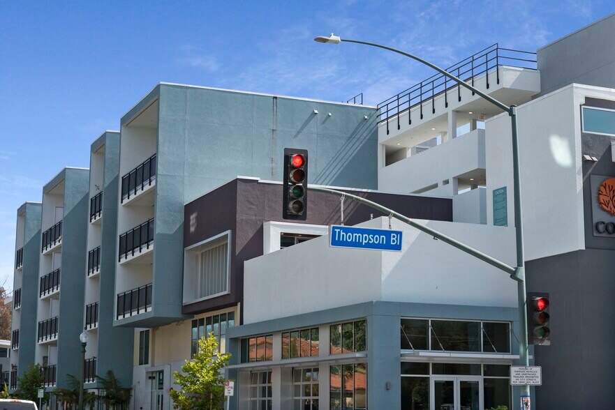 More Photos Of 160 S Ventura Ave, Ventura Apartments For Lease