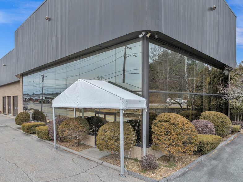 More Photos Of 2 Old Worcester Rd, Webster Warehouse For Sale