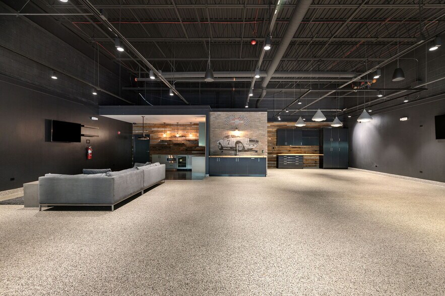 More Photos Of 1180-1198 Heather Dr, Lake Zurich Warehouse For Sale