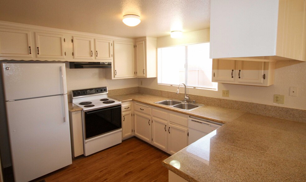 More Photos Of 1150 11th St, Imperial Beach Apartments For Sale