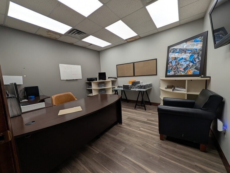 More Photos Of 311 England Pl, Spartanburg Manufacturing For Lease