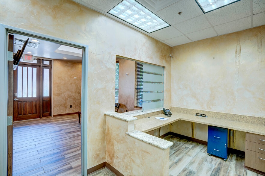 More Photos Of 7711 San Jacinto Pl, Plano Medical For Lease