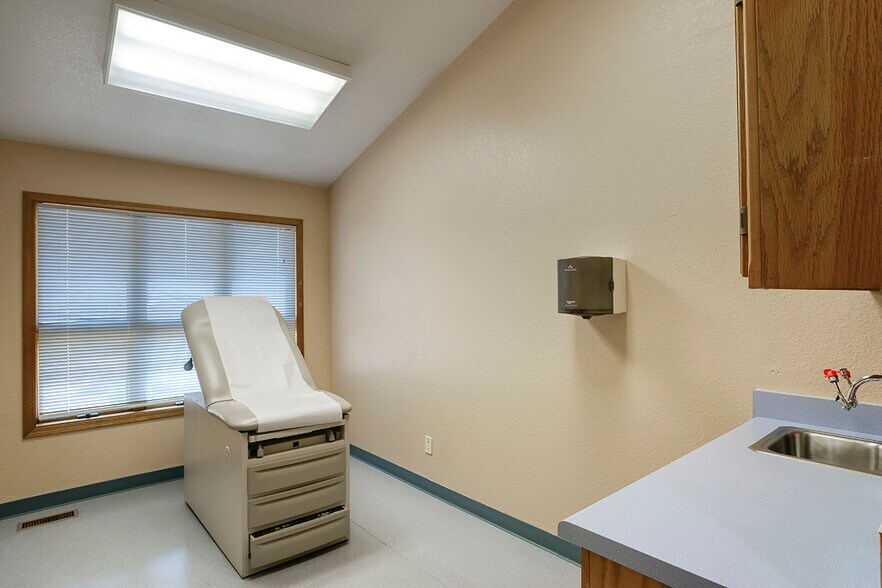 More Photos Of 1106 N Beeline Hwy, Payson Medical For Sale