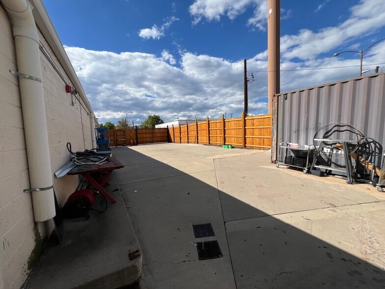 More Photos Of 3181 W Alameda Ave, Denver General Retail For Sale