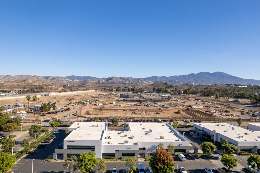 More Photos Of 28 Hammond, Irvine Warehouse For Sale