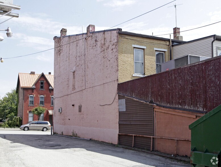 More Photos Of 227-229 S Main St, Washington Storefront Retail Residential For Sale