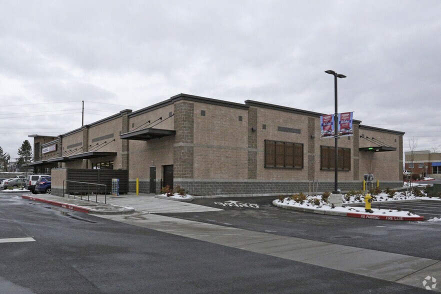 More Photos Of 35013 SE Snoqualmie Pky, Snoqualmie General Retail For Lease