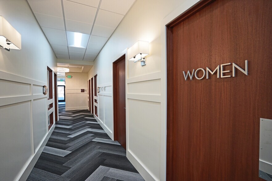 More Photos Of 3601 W Washington Ave, Yakima Office For Lease