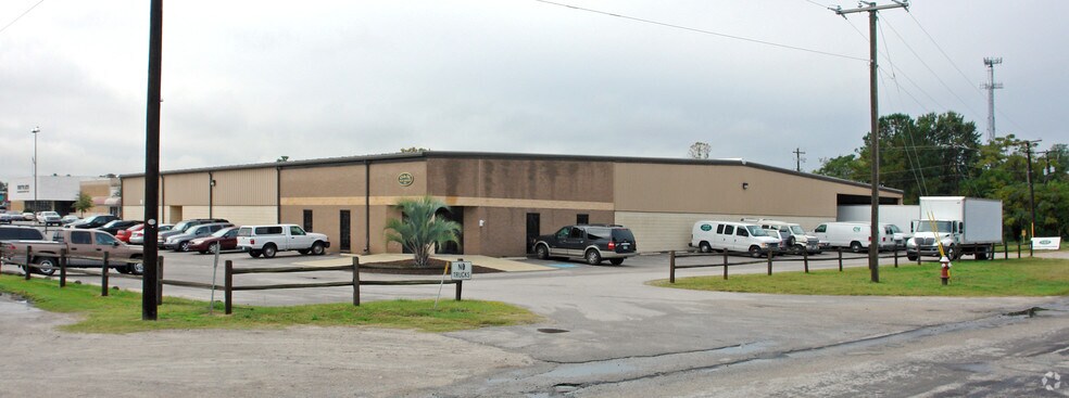 More Photos Of 111 N 12th St, West Columbia General Retail For Sale