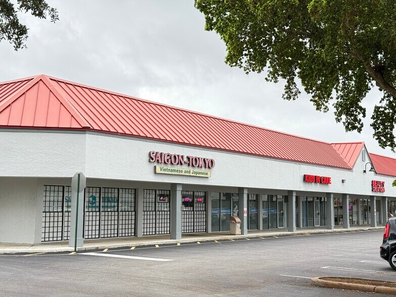 More Photos Of 2902-2990 Jog Rd, Greenacres Unknown For Lease