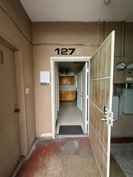 More Photos Of 127 E Garvey Ave, Monterey Park Storefront Retail Office For Lease