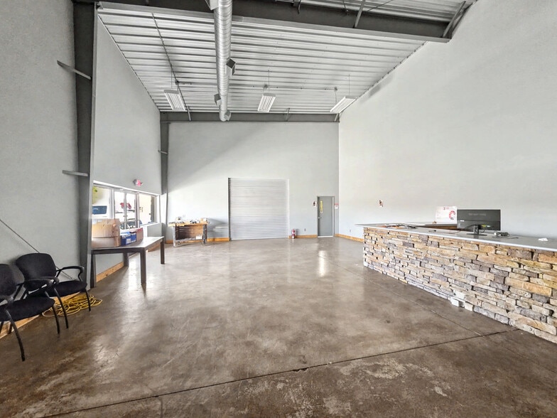 More Photos Of 155 Liberty Rd, Villa Rica Warehouse For Lease