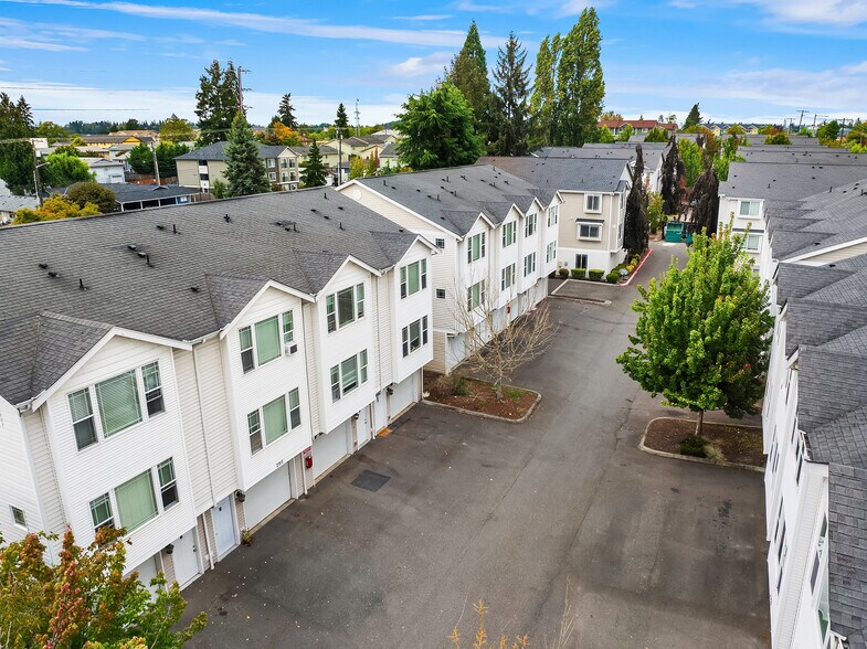 More Photos Of 2901 S 45th St, Tacoma Apartments For Sale