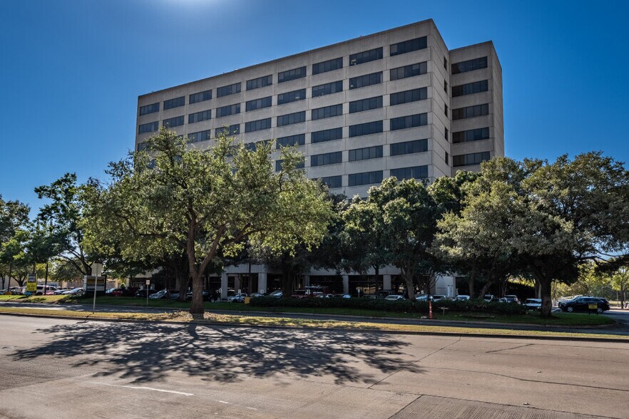 More Photos Of 4100 spring valley Rd, Dallas Loft Creative Space For Lease
