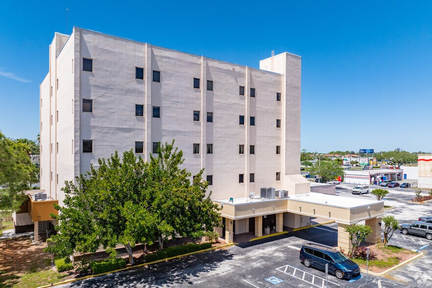 More Photos Of 6014-6016 US Hwy 19, New Port Richey Medical For Lease