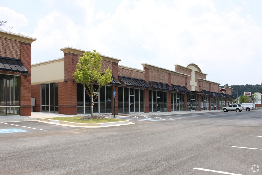 More Photos Of 550 Pleasant Hill Rd, Lilburn Storefront For Lease