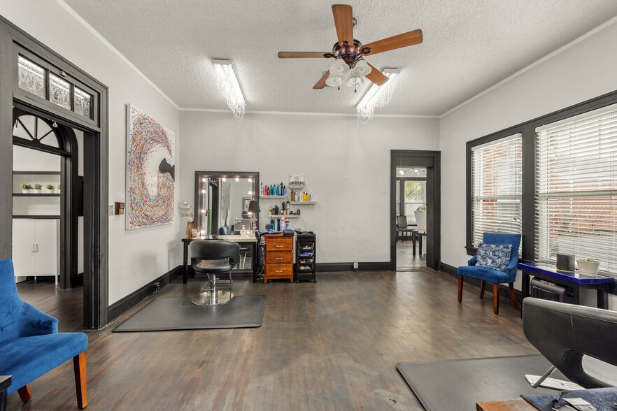 More Photos Of 919 N Monroe St, Tallahassee Freestanding For Lease