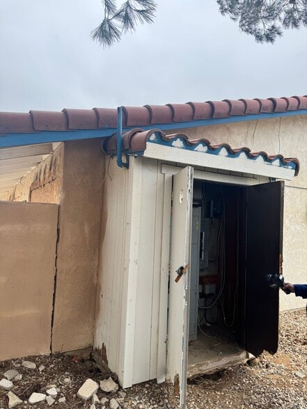 More Photos Of 17537 Montezuma St, Adelanto Lodge Meeting Hall For Sale