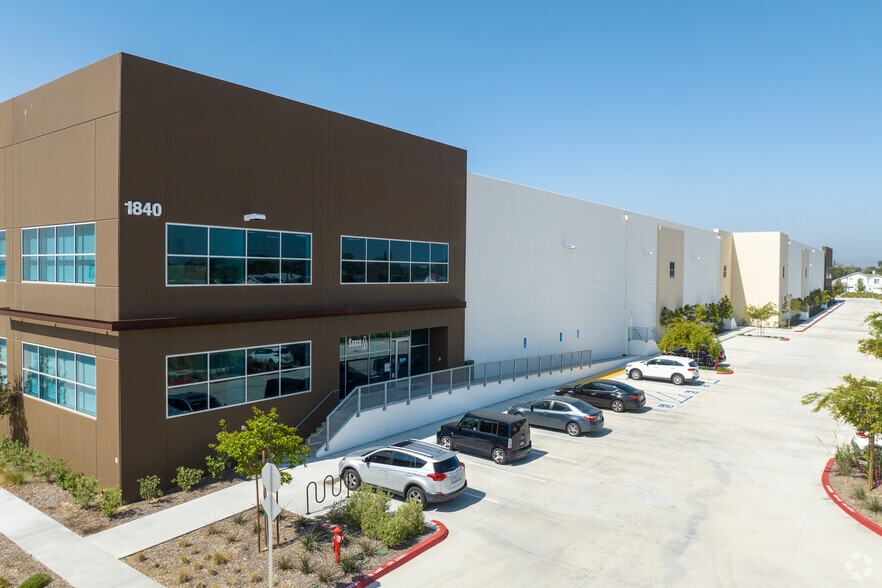 Primary Photo Of 1840 Mountain Ave, Norco Warehouse For Lease