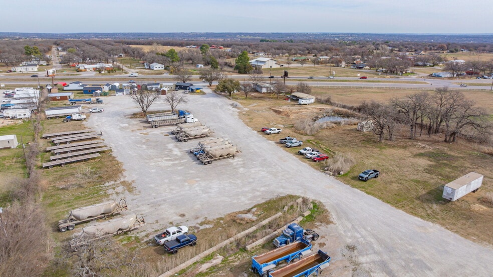 More Photos Of 4610 E Highway 199, Springtown General Retail For Sale