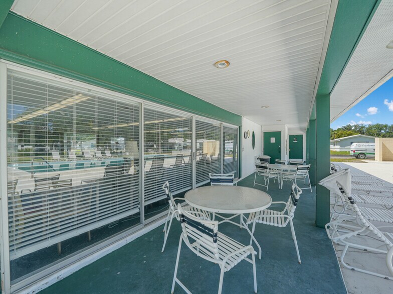 More Photos Of 601 Imperial blvd, Lakeland Specialty For Sale