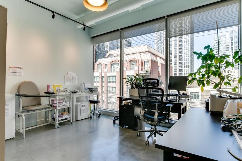 More Photos Of 7 St. Thomas St, Toronto Medical For Sale