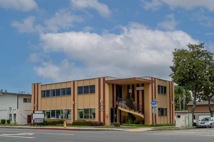 More Photos Of 2000 E Chapman Ave, Fullerton Medical For Lease