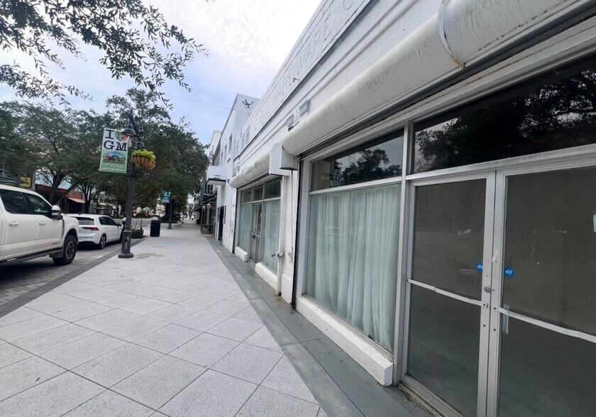Primary Photo Of 528-534 Clematis St, West Palm Beach Storefront For Lease