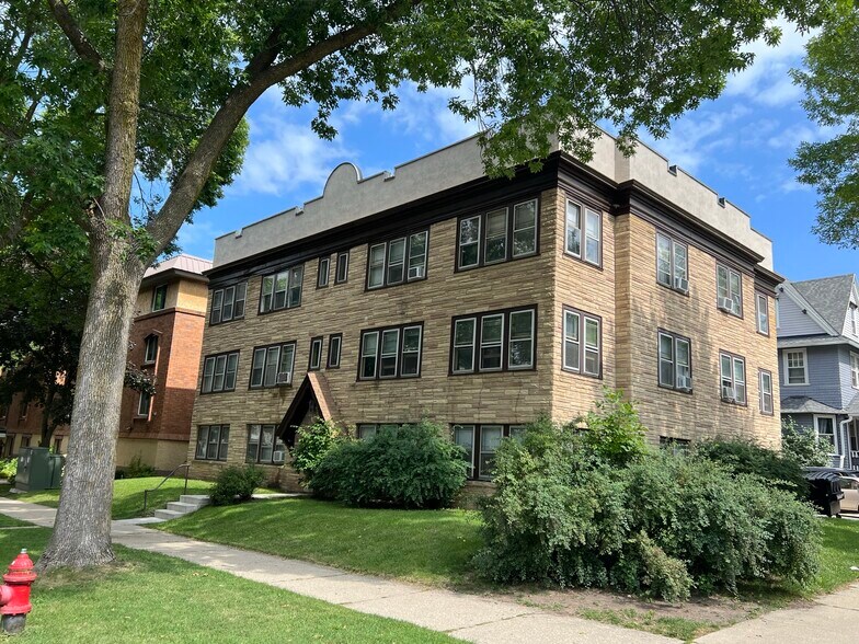More Photos Of 2706 N Frederick Ave, Milwaukee Apartments For Sale