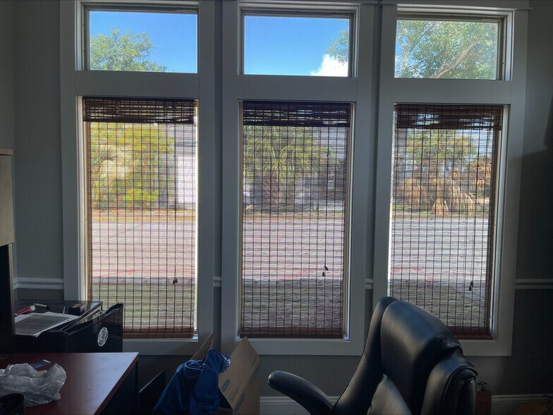 More Photos Of 913 Gulf Breeze Pky, Gulf Breeze Storefront Retail Office For Sale