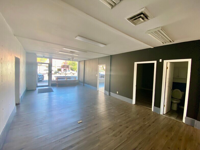 More Photos Of 714-718 Main St, Canon City Storefront For Sale
