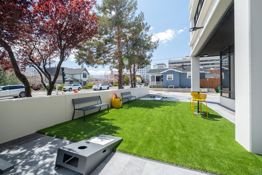 More Photos Of 245 E Liberty St, Reno Medical For Lease