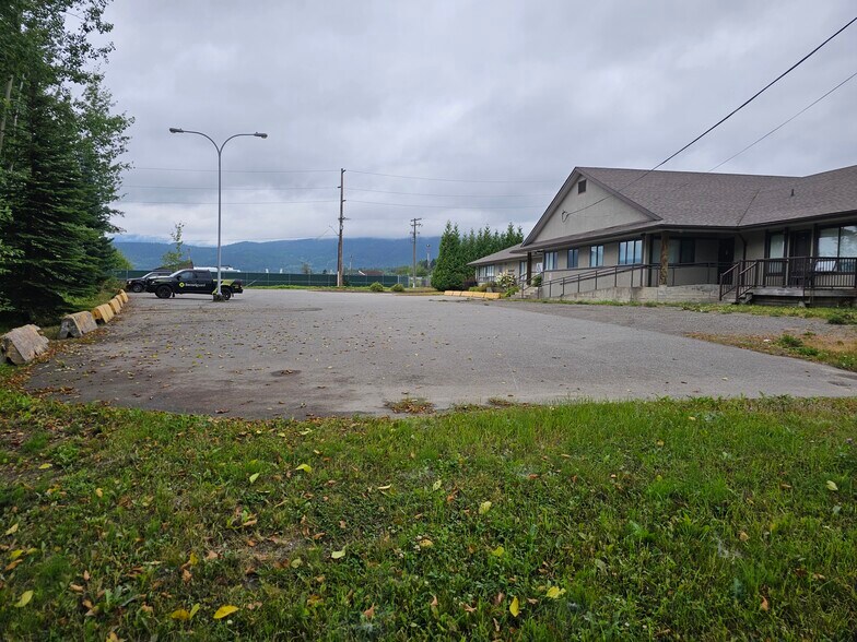 More Photos Of 3120 Braun St, Terrace Apartments For Lease