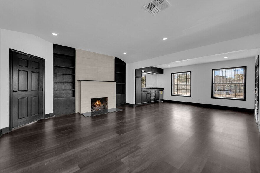 More Photos Of 530 S 7th St, Las Vegas Office Residential For Lease