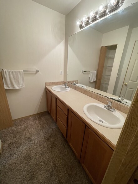 More Photos Of 321 Willow St, Bremerton Apartments For Sale