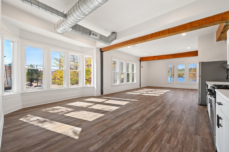 More Photos Of 200-208 E Eighth Ave, Munhall Freestanding For Sale