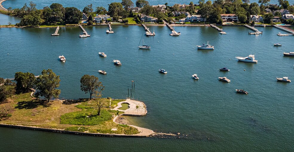 More Photos Of 1350 Greacen Point Rd, Mamaroneck Land For Sale