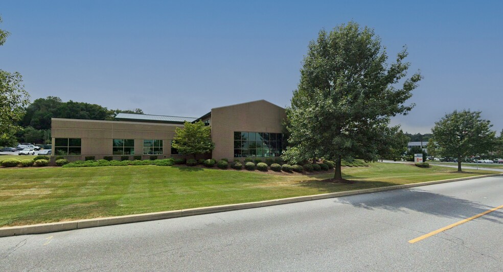 Primary Photo Of 3909 Tecport Dr, Harrisburg Flex For Sale