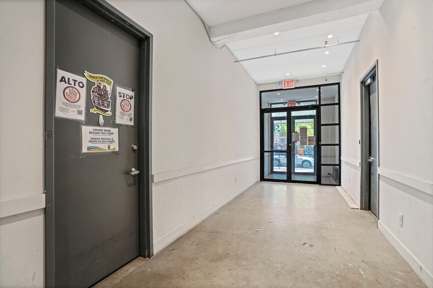 More Photos Of 449-465 Troutman St, Brooklyn Apartments For Lease