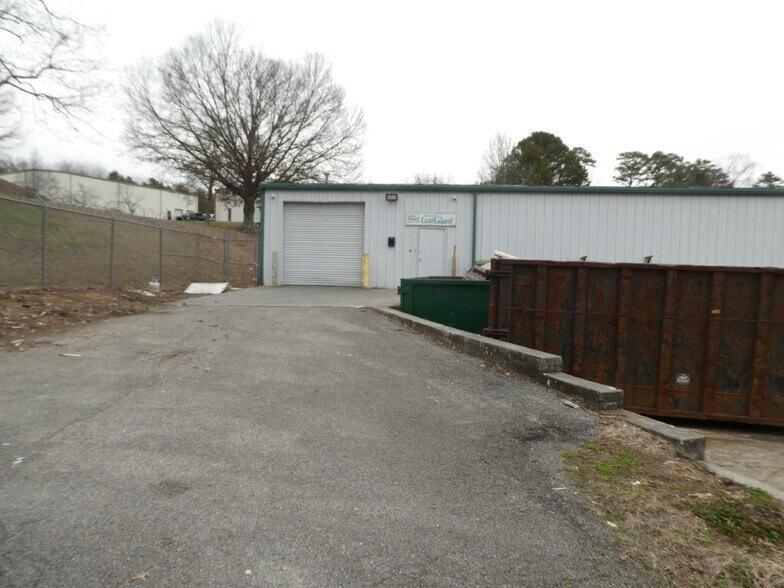 More Photos Of 6217 Enterprise Dr, Knoxville Light Distribution For Lease