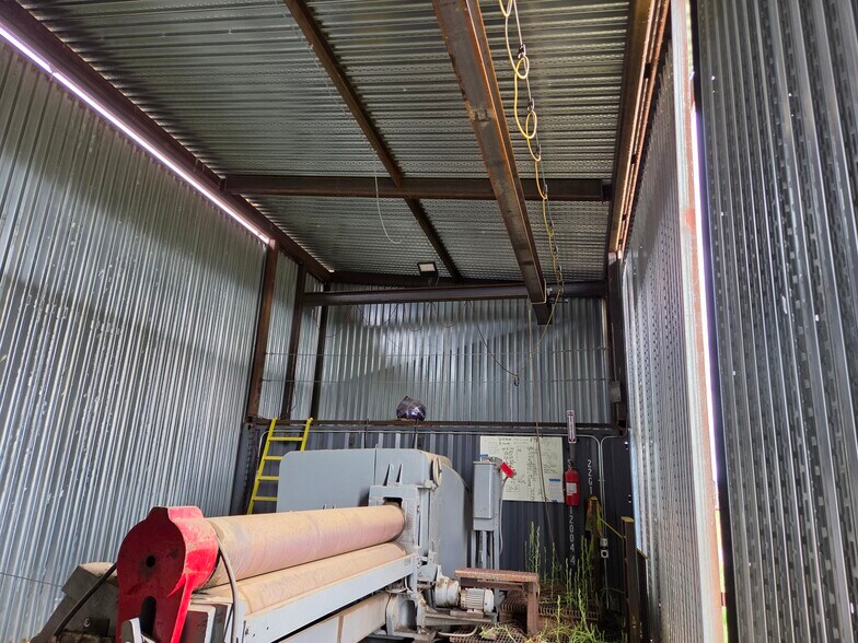 More Photos Of 19911 Highway 550, Montrose Warehouse For Sale