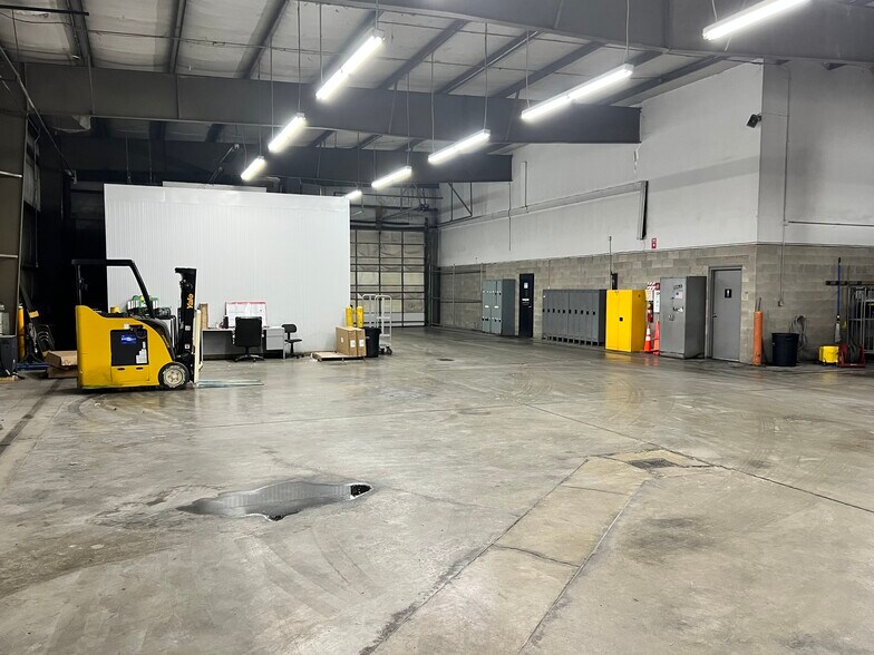 More Photos Of 8282 S State Road 67, Pendleton Warehouse For Lease