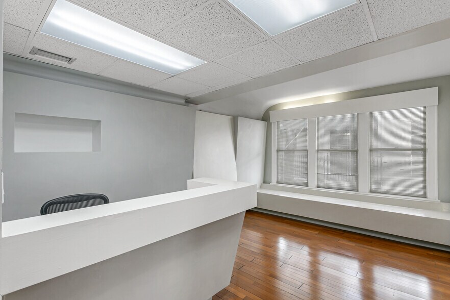 More Photos Of 307 S Boulevard, Tampa Office Residential For Lease