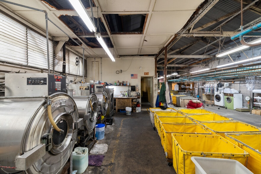 More Photos Of 705 37th St, Oakland Land For Sale