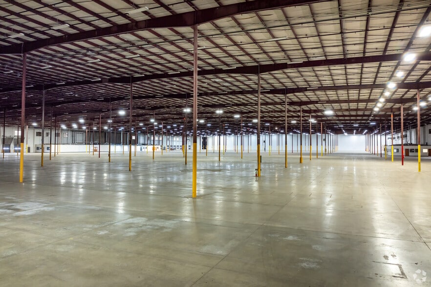 More Photos Of 5015 Citation Dr, Memphis Unknown For Lease