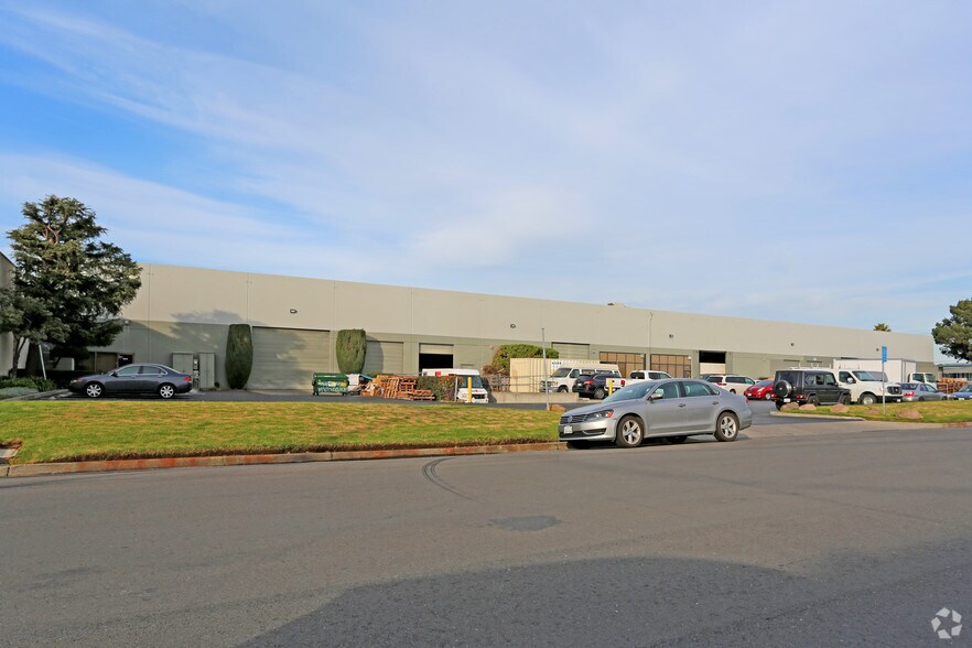 More Photos Of 2031-2039 American Ave, Hayward Warehouse For Lease